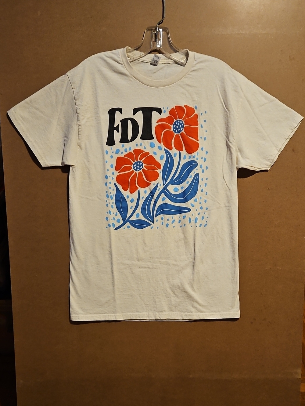 Floral print white short sleeve graphic tee Political Med NWOT Current Events